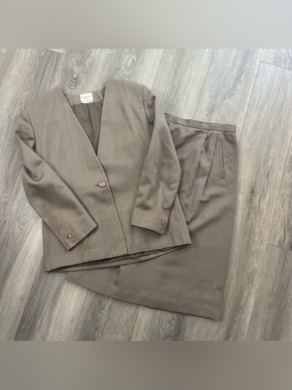 Vintage Weathervane Petites Taupe Skirt Suit Set Size 10P Made in USA